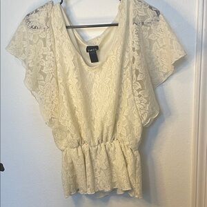 Rue21 Cream Lace Peplum Blouse with Flutter Sleeves **Cute**